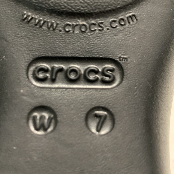 Crocs Women’s Iconic Comfort Olivia II Flats - Picture 9 of 11